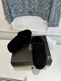 Picture of UGG Slippers _SKUUGGsz35-40TY110394